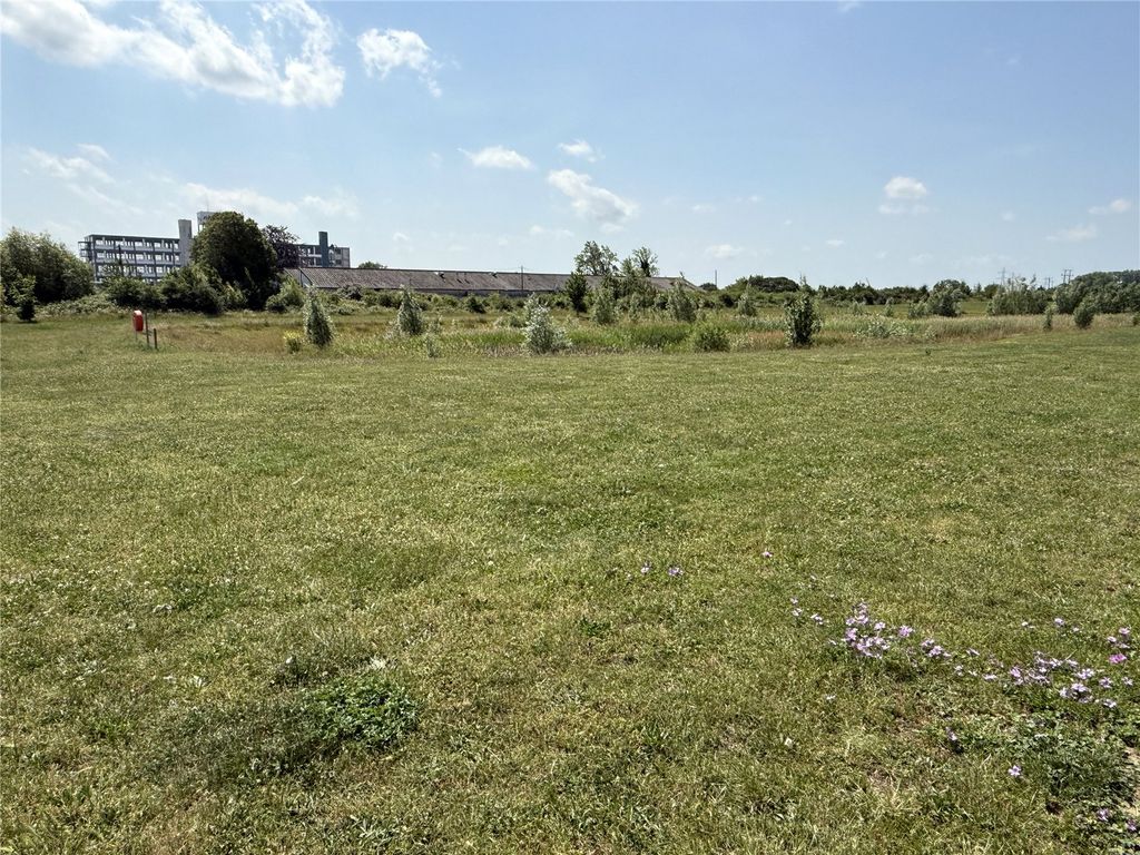 Property photo 3 of 24 Picture No. 22