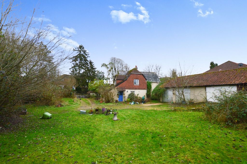 Property photo 2 of 19 Picture No. 33