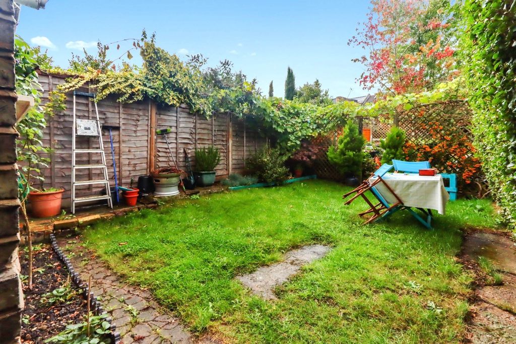 Property photo 1 of 7