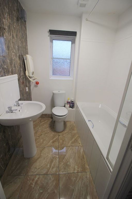 Property photo 3 of 11 Photo 3