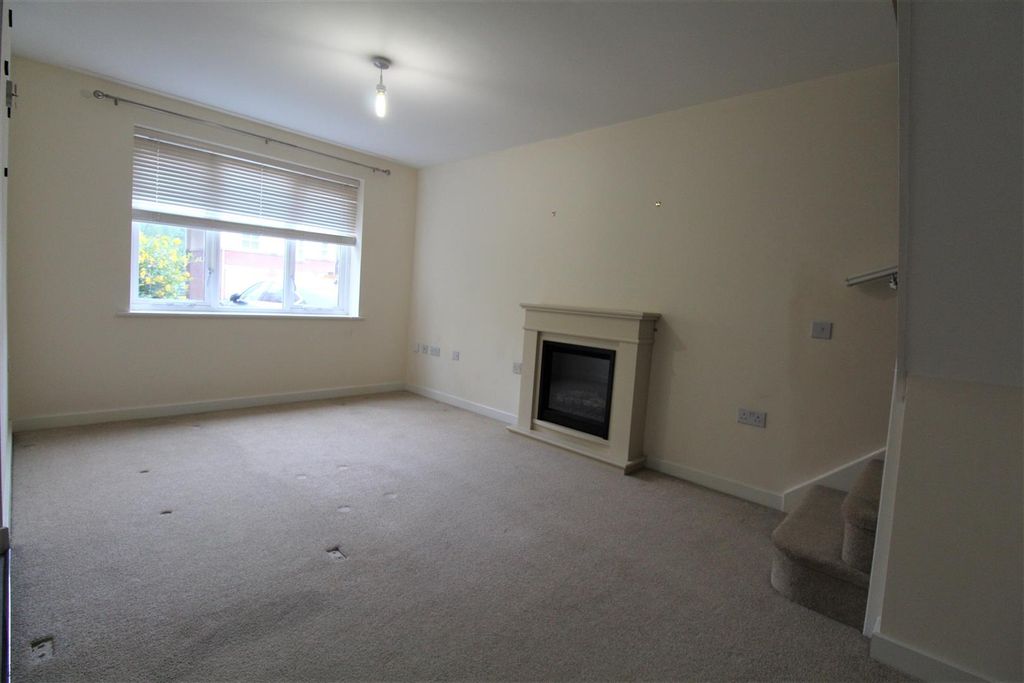 Property photo 3 of 9 6.Jpg