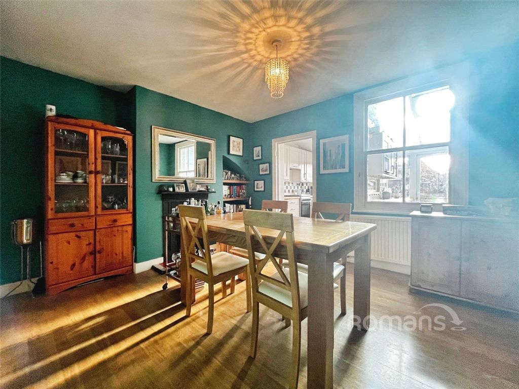 Property photo 3 of 14 Picture No. 18