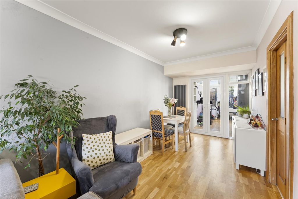 Property photo 3 of 14 3