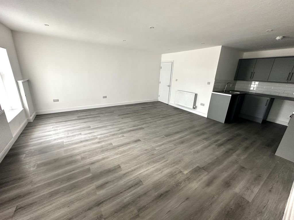 Property photo 3 of 12 Living Room