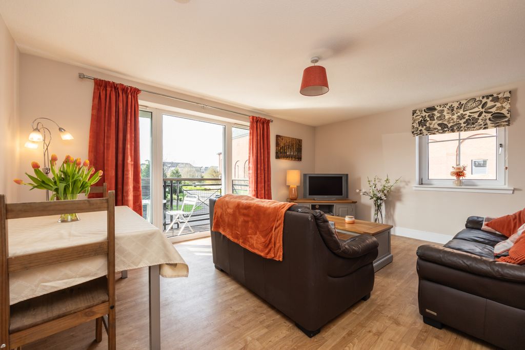 Property photo 2 of 21 Property Image 2