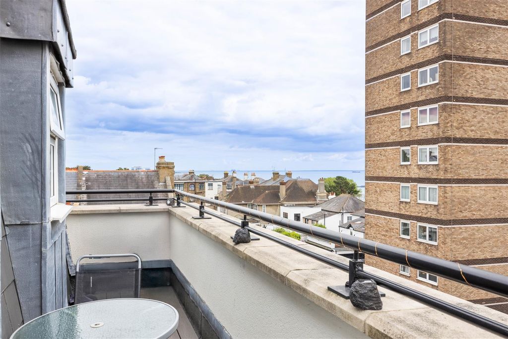 Property photo 1 of 9 Balcony