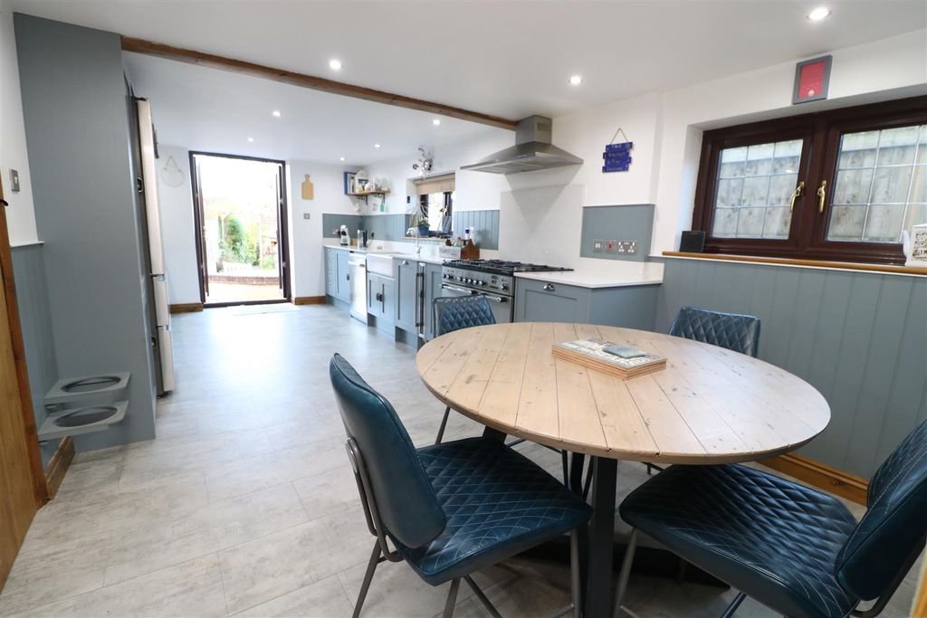 Property photo 2 of 33 Img_5808.Jpg