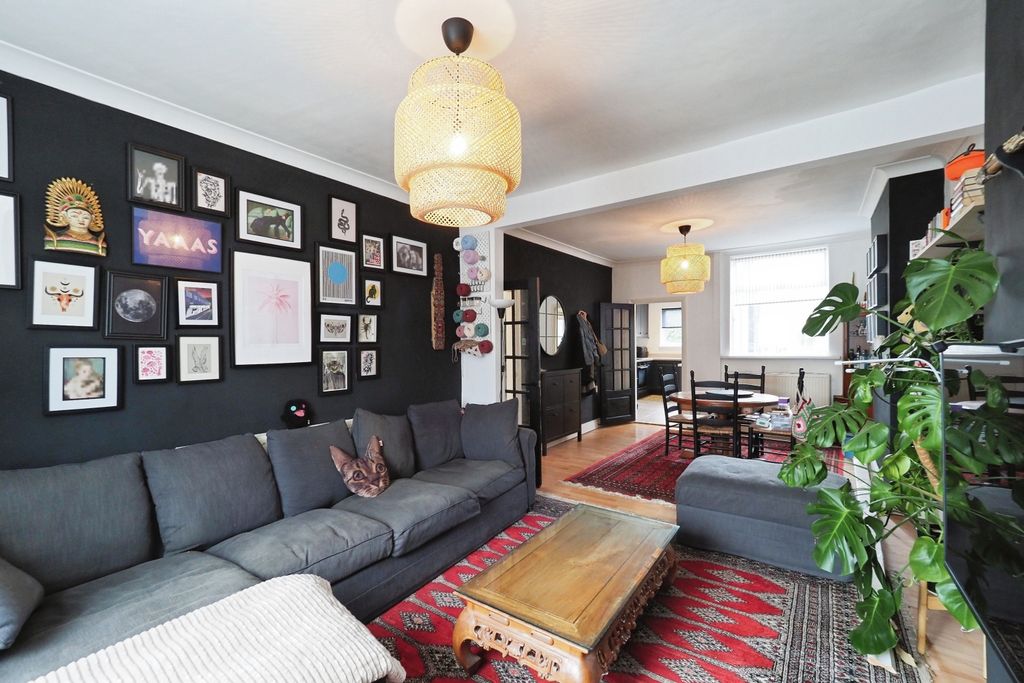 Property photo 2 of 20 Img_7765