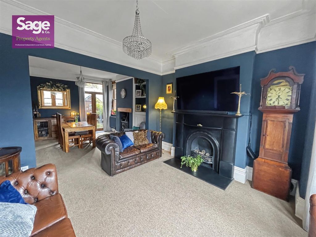 Property photo 2 of 44