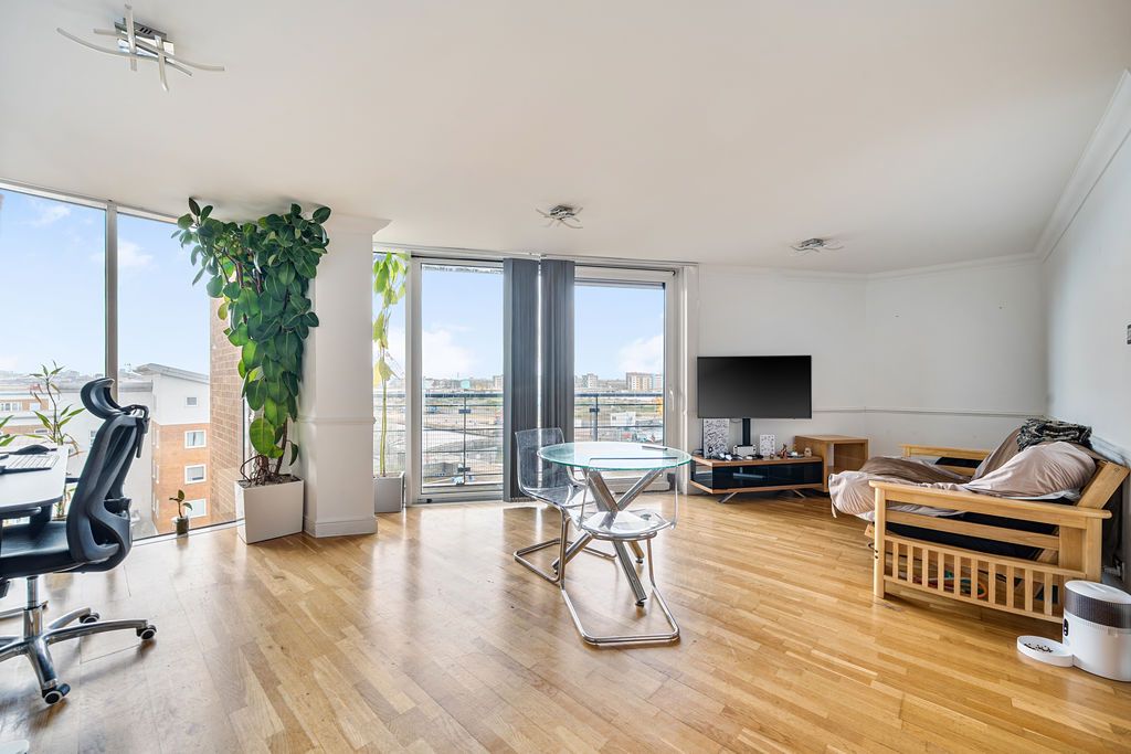 Property photo 3 of 25 Photo 22