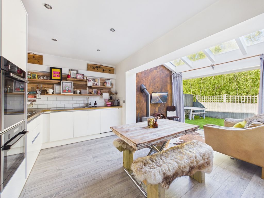 Property photo 2 of 26 Kitchen Diner Lounge