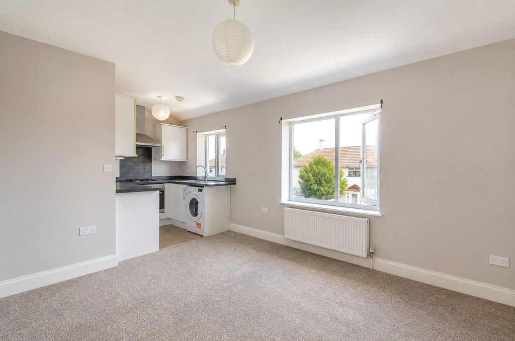 Property photo 2 of 10 Picture No. 02