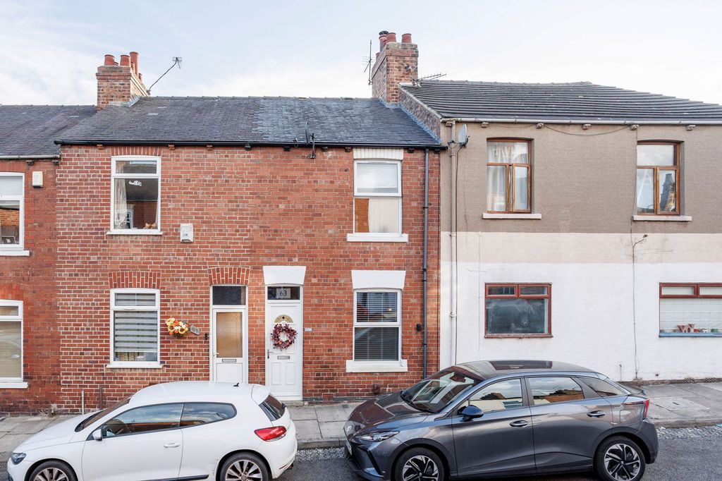 Property photo 1 of 18