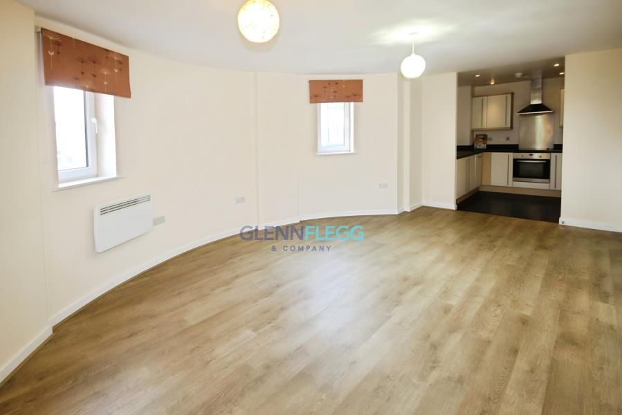 Property photo 2 of 9
