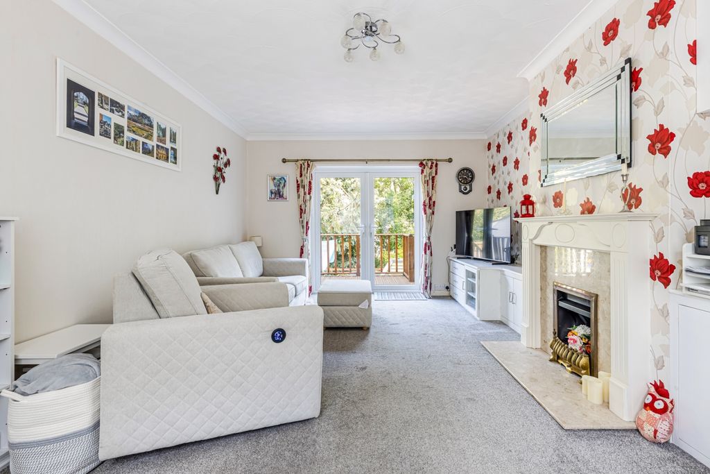 Property photo 3 of 16 A13 - 33 George Road, Paignton - 250919