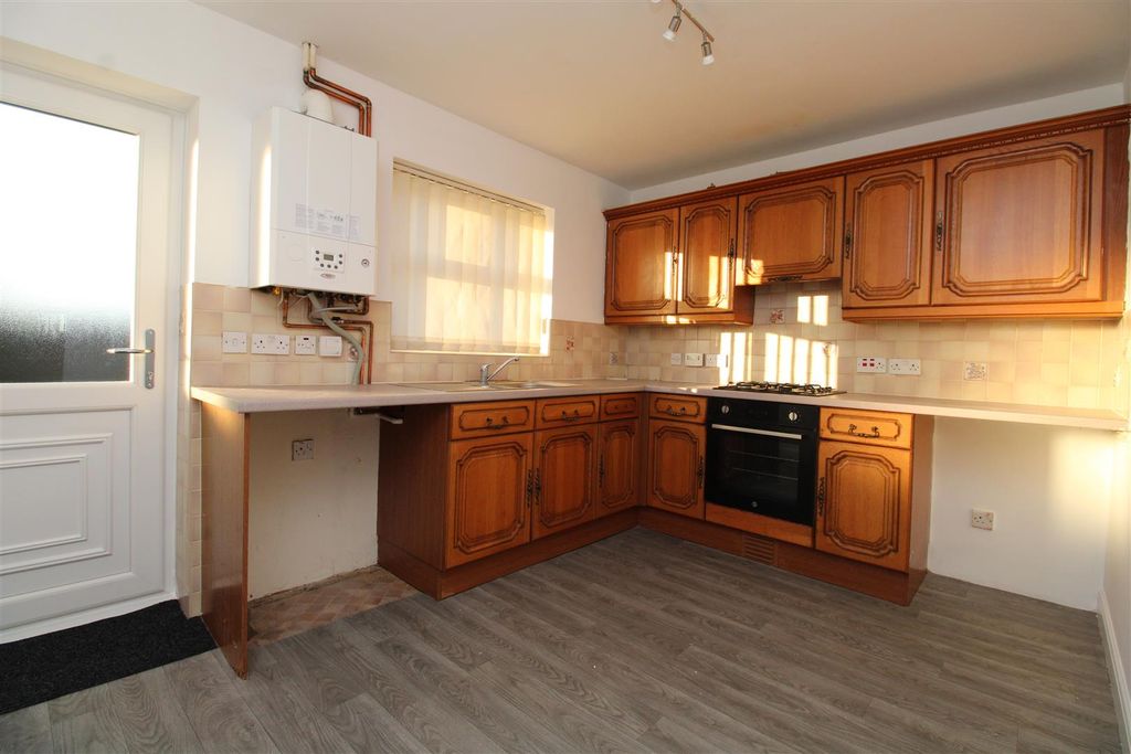 Property photo 3 of 6 Kitchen-Diner