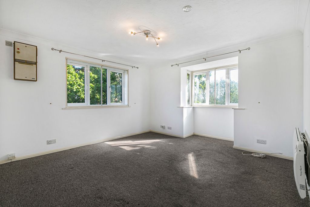 Property photo 2 of 11 Reception Room