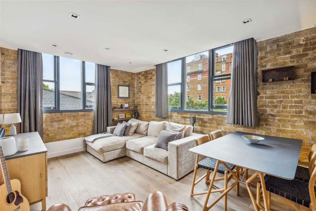 Property photo 2 of 4