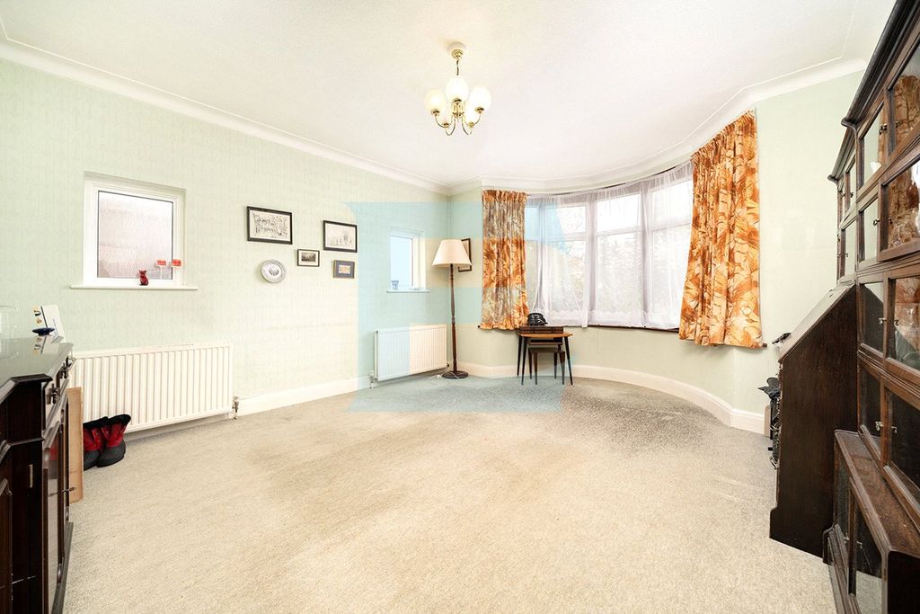 Property photo 2 of 17 Picture No. 05