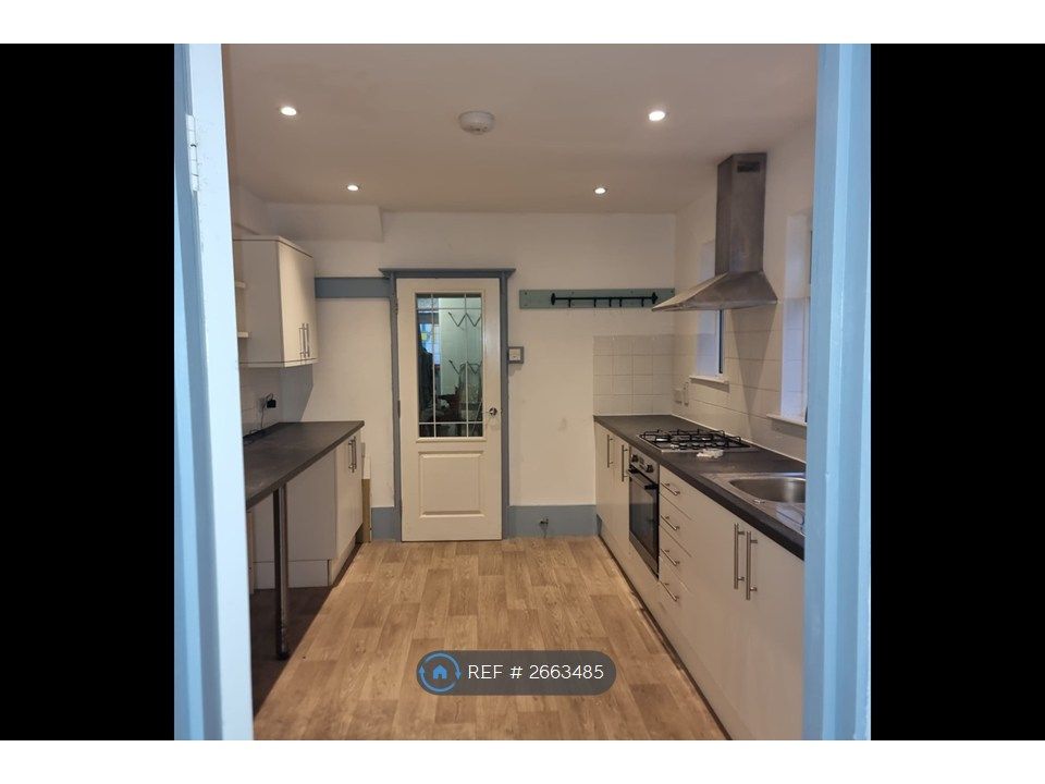 Property photo 2 of 17 Spacious Kitchen (Towards Hall)