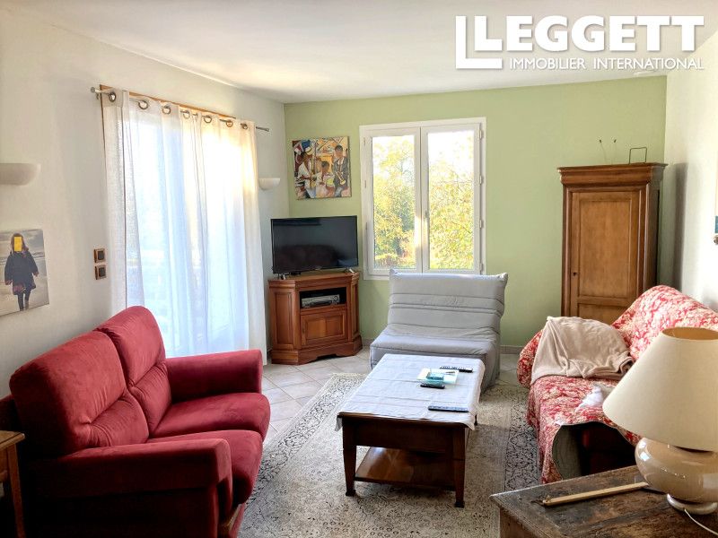 Property photo 2 of 10