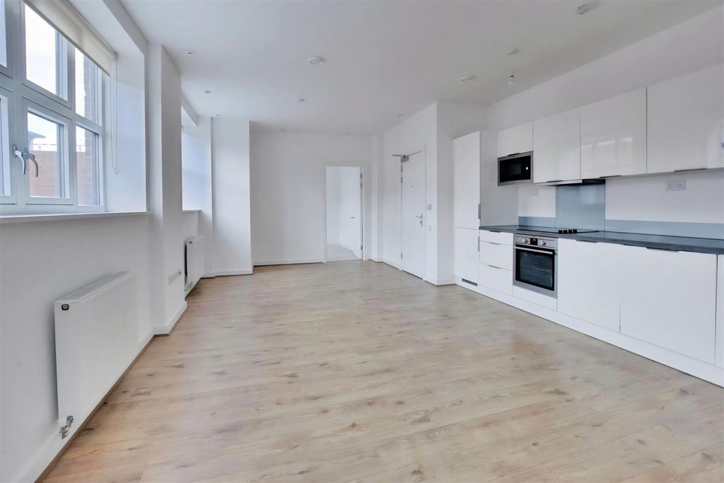 Property photo 2 of 5 F6Ef94c2-1Ye5Hqpb1J5Qjnijg4Uiku6Xf6c.Jpg
