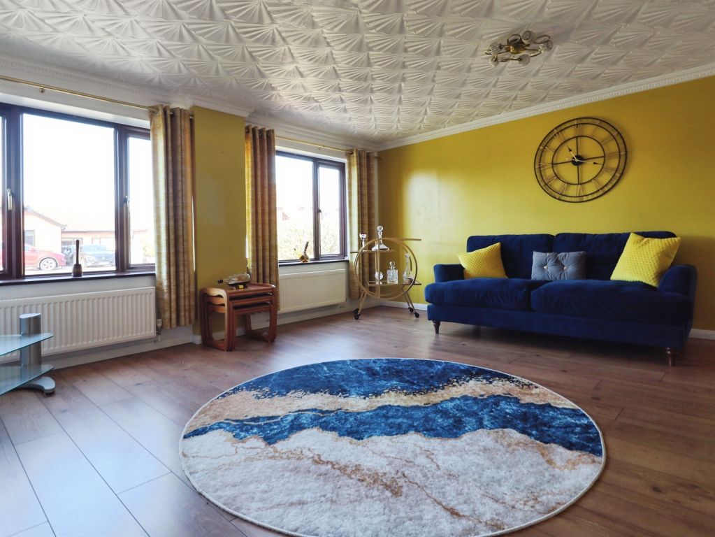 Property photo 3 of 28