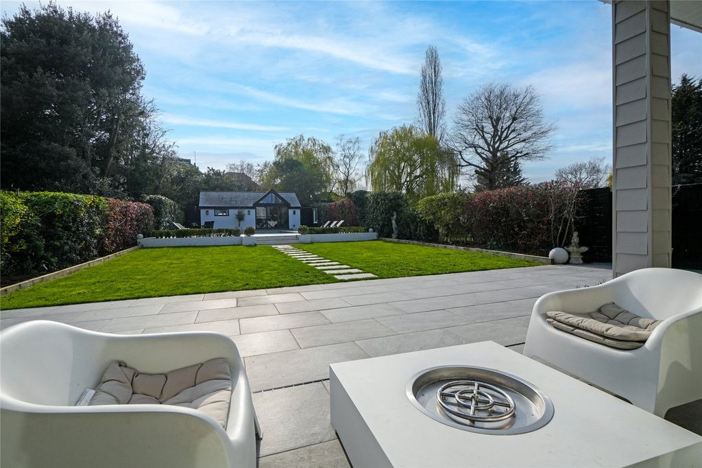 Additional image 22 of 5 bed detached house for saleThe Crescent, Loughton, Essex IG10