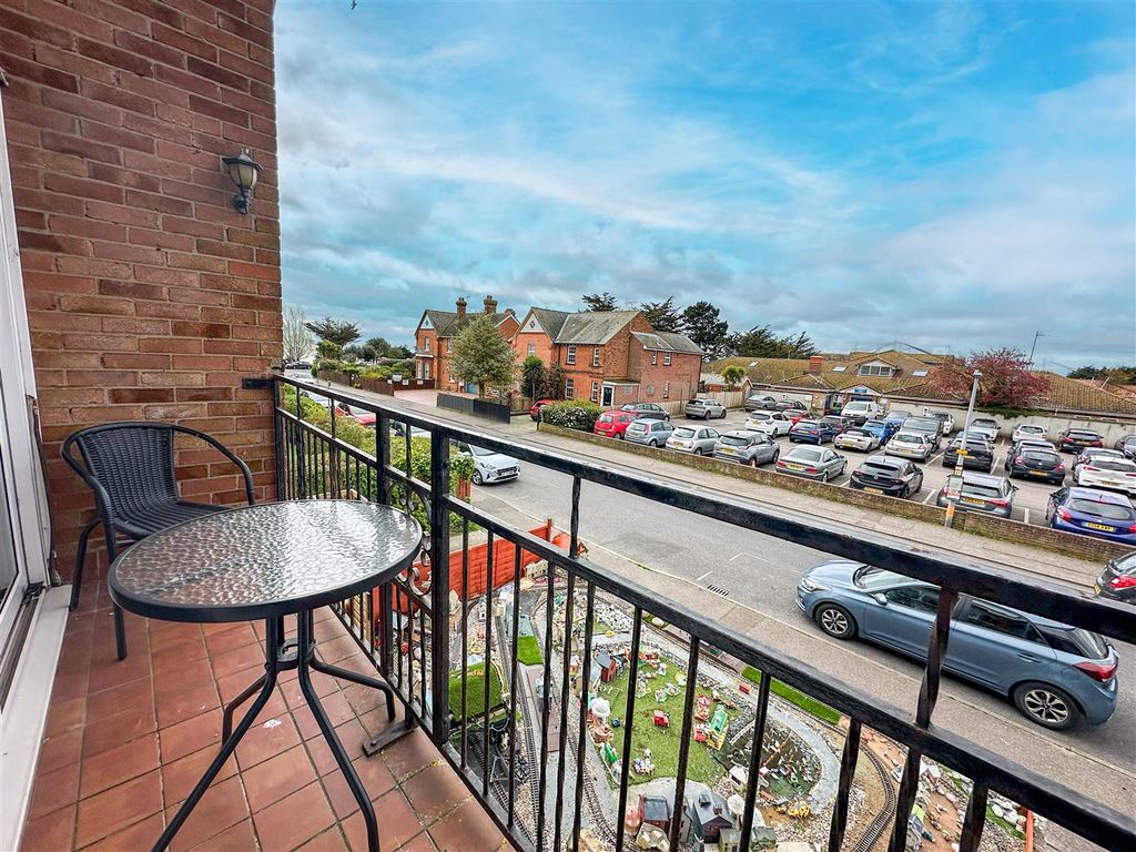 Property photo 2 of 17 Balcony