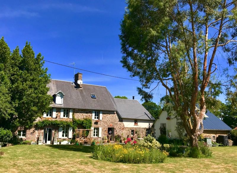 Property photo 2 of 34