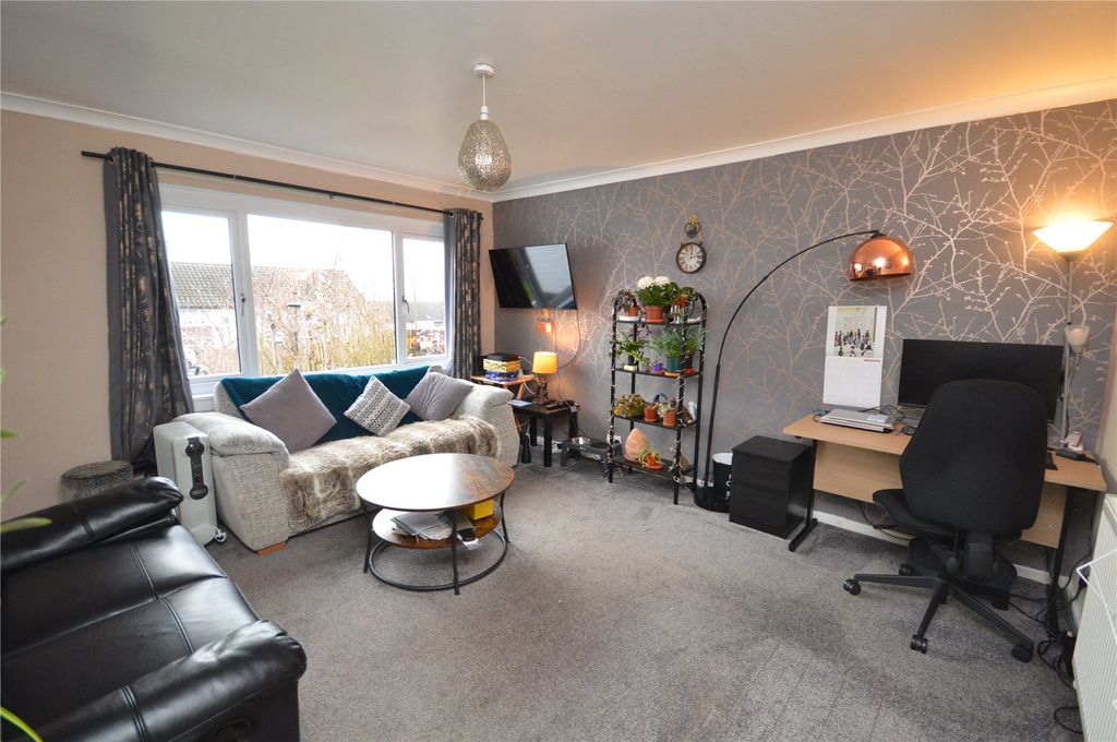 Property photo 3 of 11 Picture 3