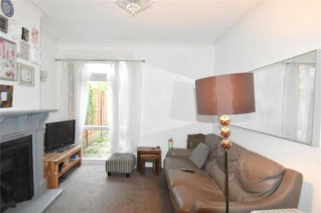 Property photo 2 of 13 Picture No. 16