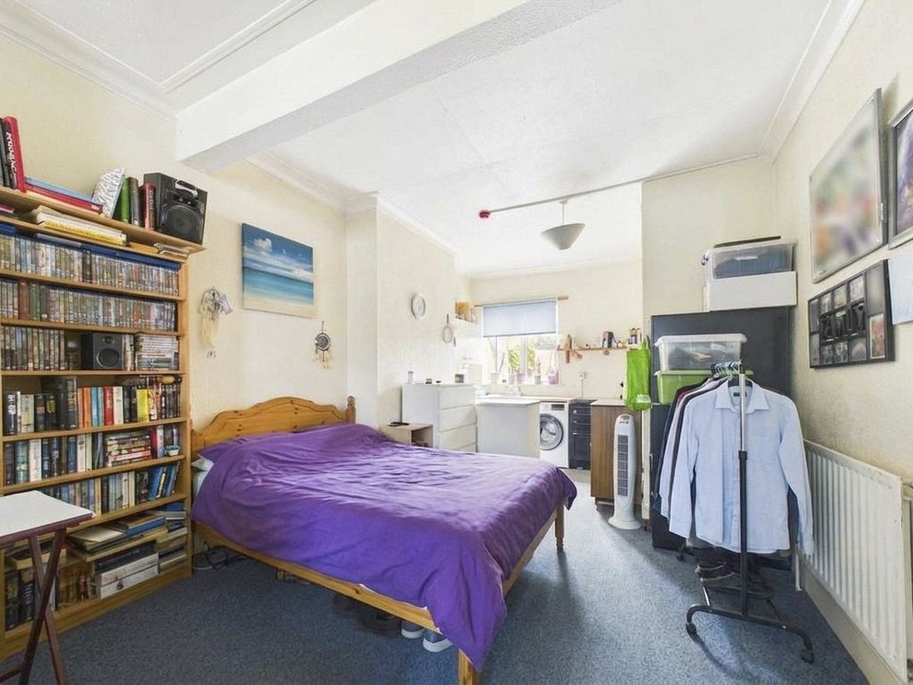 Property photo 2 of 15 Picture No. 42