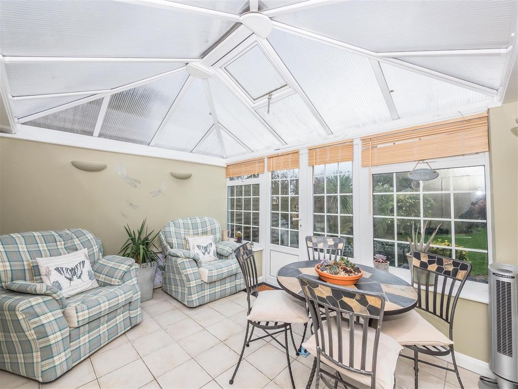 Property photo 3 of 14 Conservatory