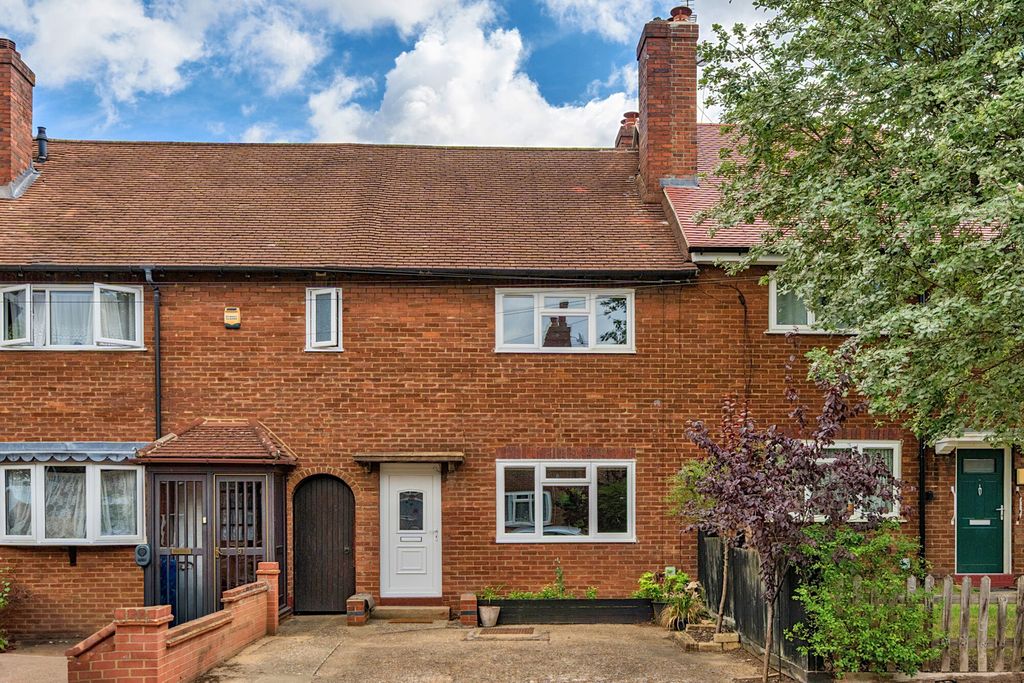 Property photo 1 of 18 External