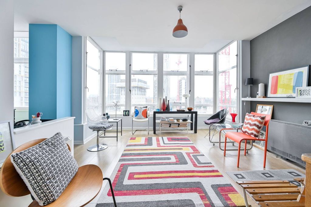 Property photo 2 of 23