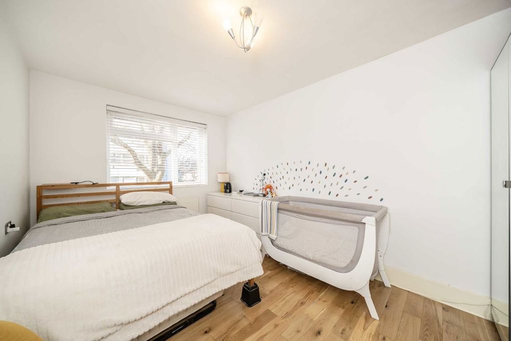 Property photo 3 of 3