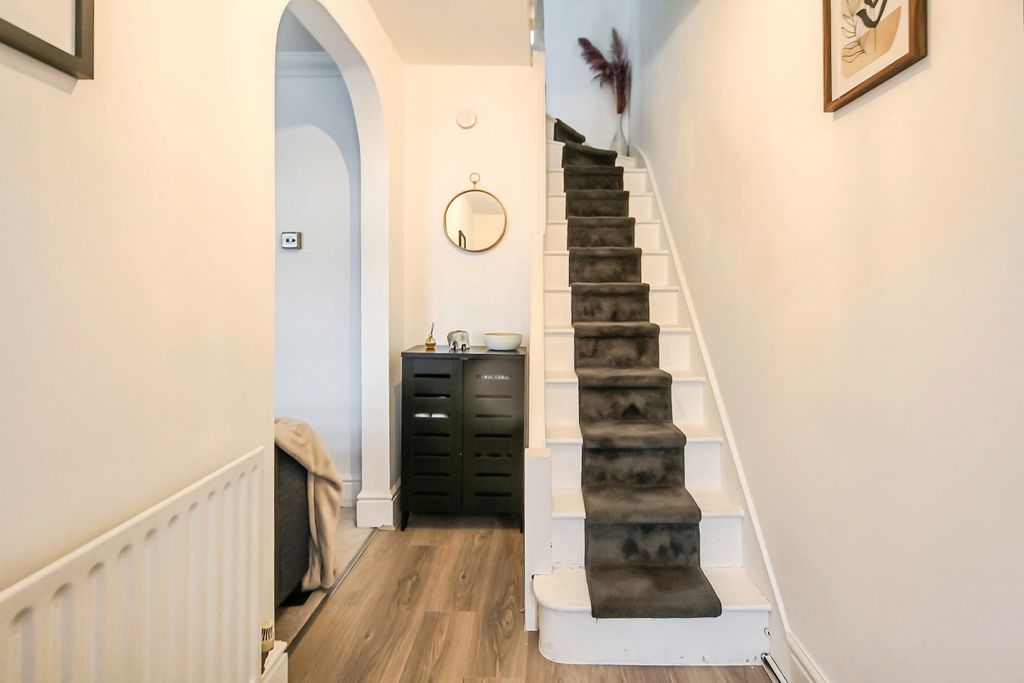 Property photo 2 of 31 Hallway