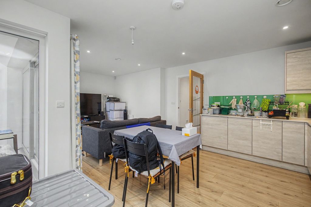 Property photo 2 of 9 340462