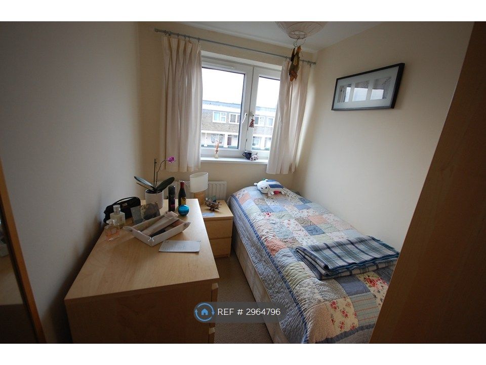 Property photo 1 of 3
