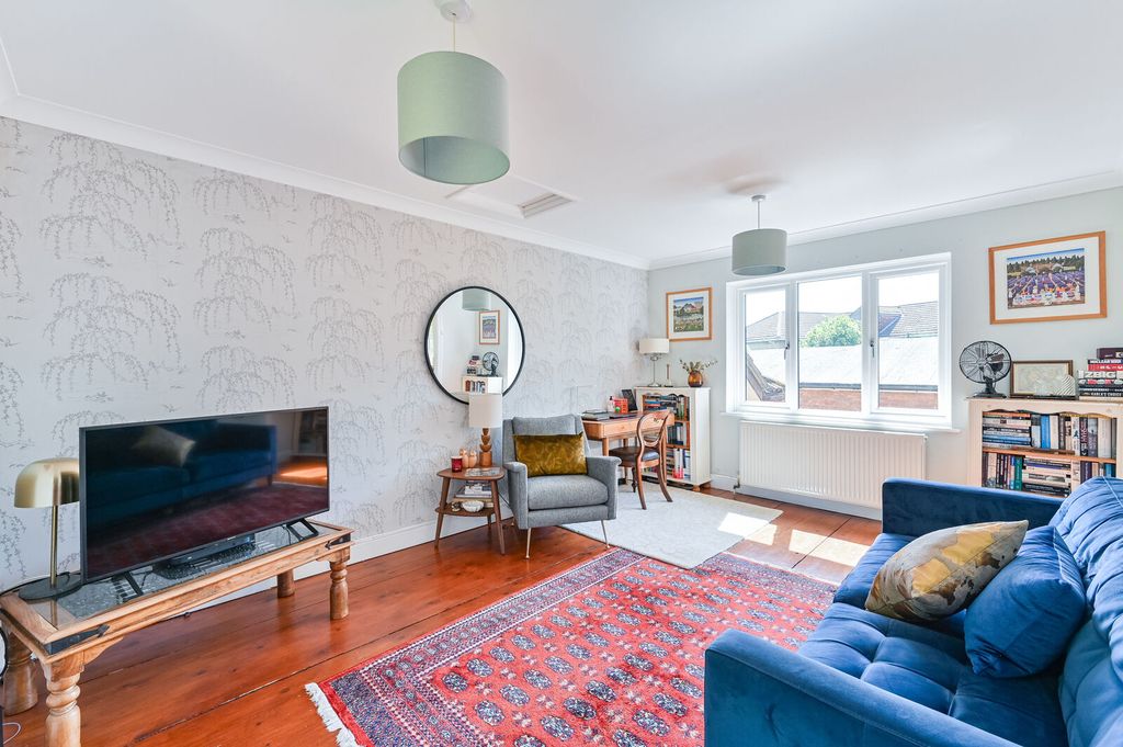 Property photo 2 of 14