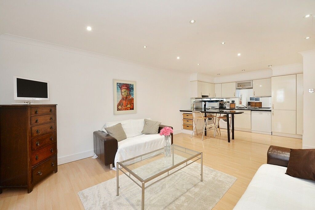 Property photo 2 of 12