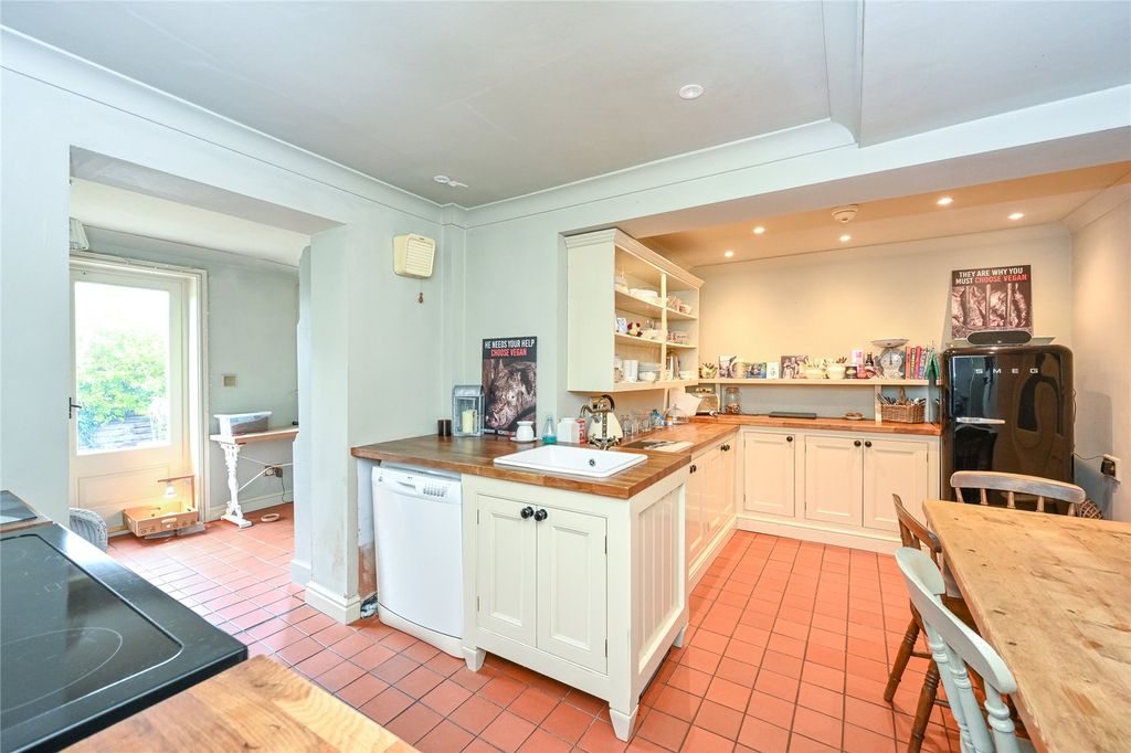 Property photo 2 of 20 Picture No. 07