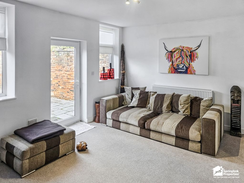 Property photo 3 of 14 Image 2