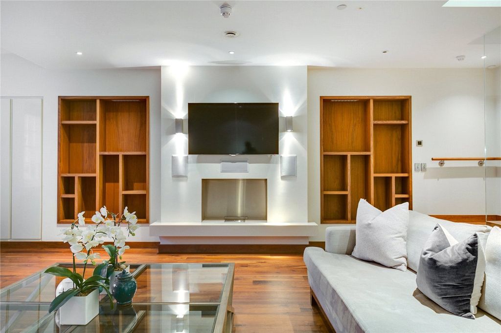 Property photo 2 of 11 Picture No. 09