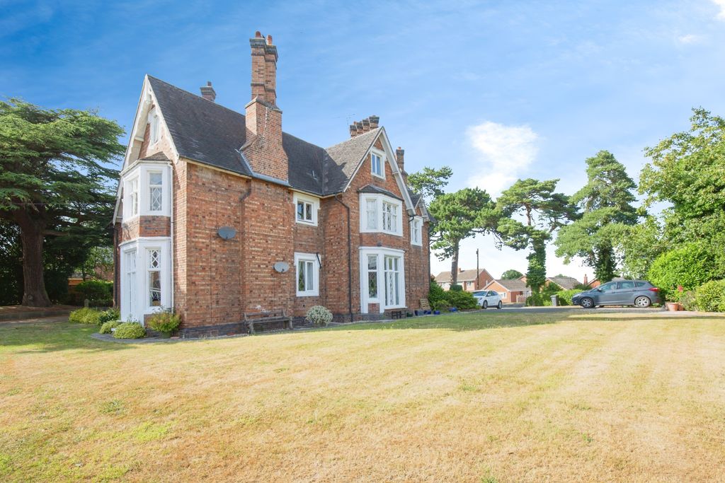 Property photo 1 of 14 Fd3F7795-Mw-7070