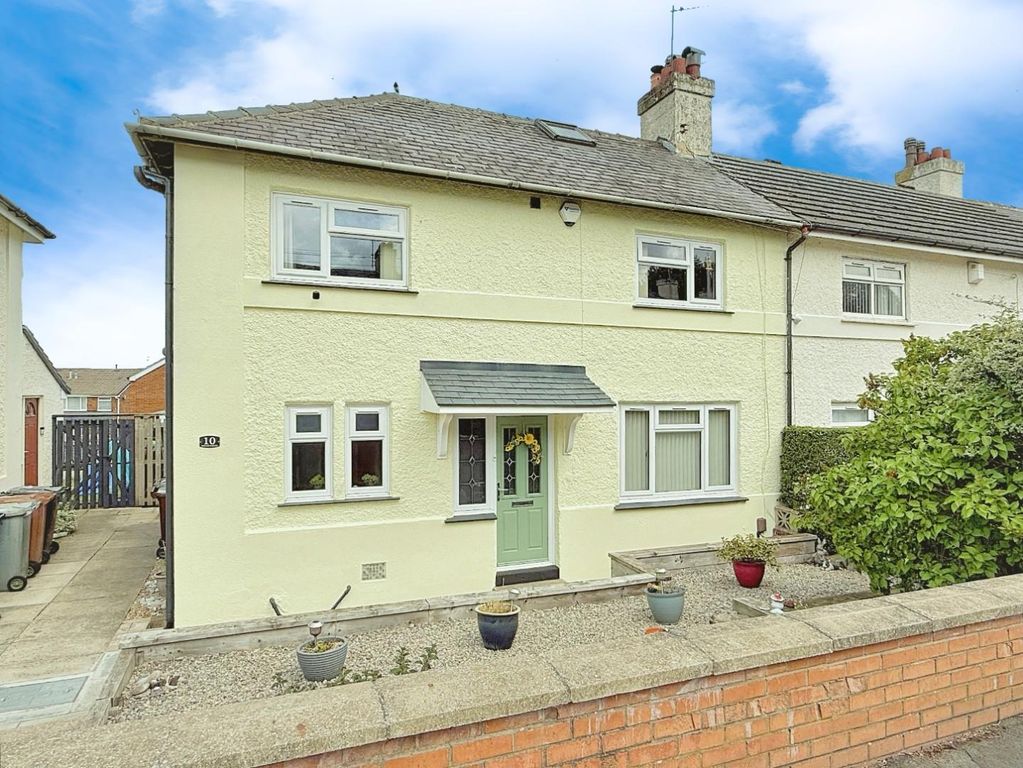 Property photo 1 of 21 Front