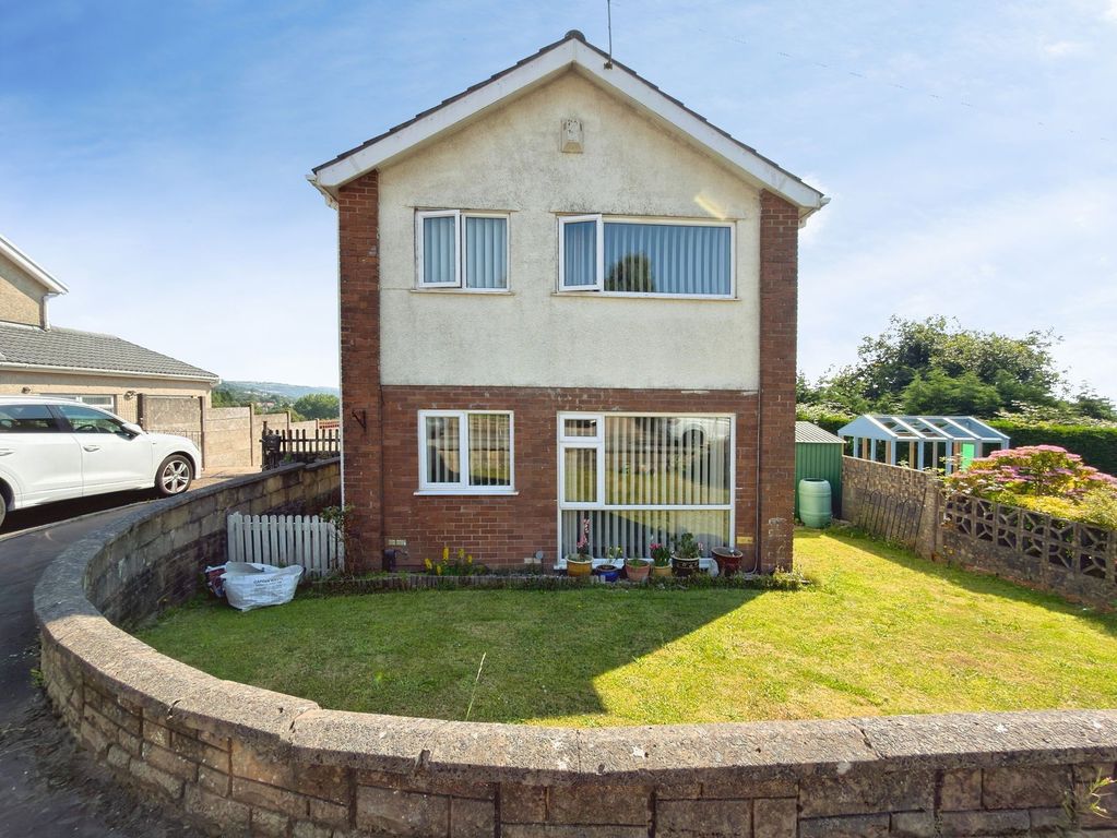 Property photo 1 of 28