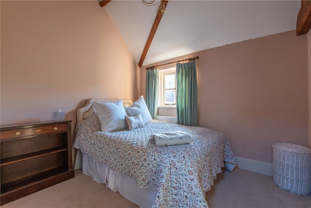 Additional image 11 of 5 bed terraced house for saleBridge Street, Hungerford, Berkshire RG17