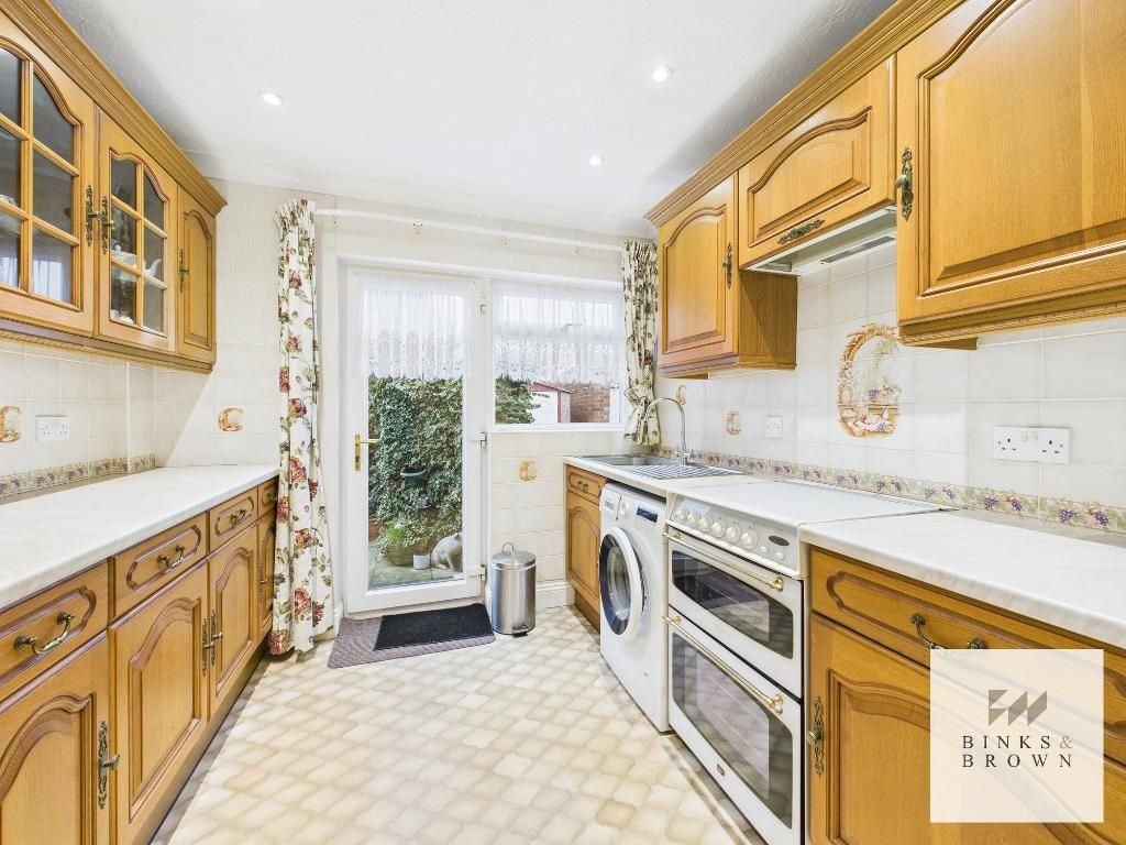 Property photo 3 of 14 Photo 3